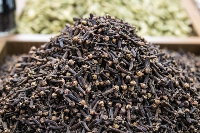 Wholesale Cloves Supplier Export Quality Cloves